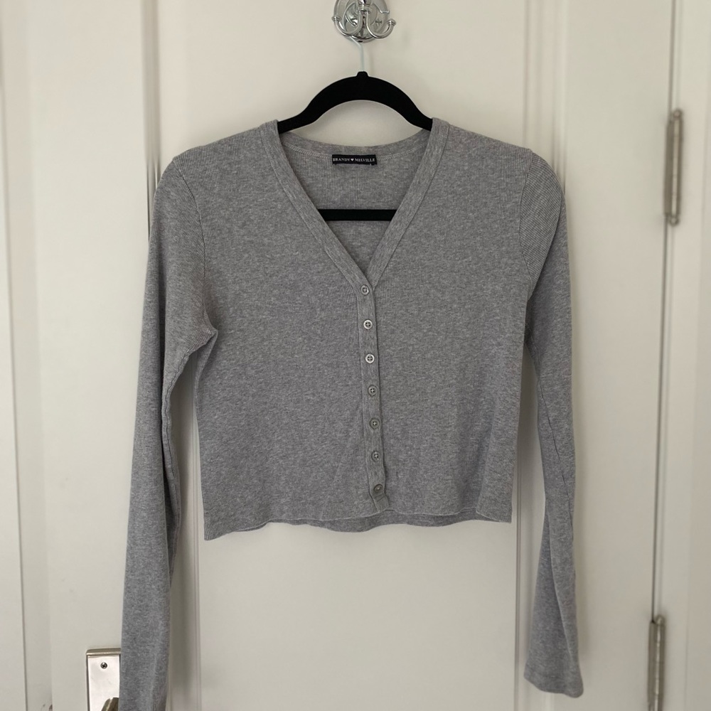Brandy Melville grey button up long sleeve Zelley - Picture 2 of 3
